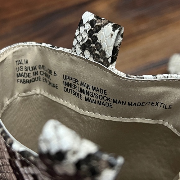 Talia Snakeskin Block Heeled Boot - Picture 7 of 7